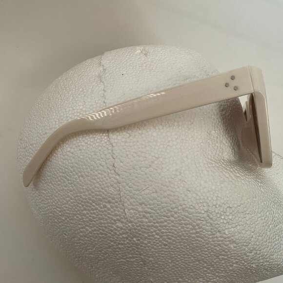 Cream White Oversized Square Sunglasses - Picture 5 of 12